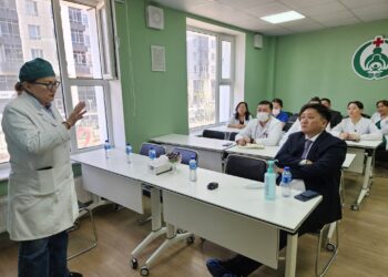 Хан-Уул дүүргийн ИТХ-ын дарга Ч.Бат-Оргил Хан-Уул дүүргийн Нэгдсэн эмнэлгийн үйл ажиллагаатай танилцав