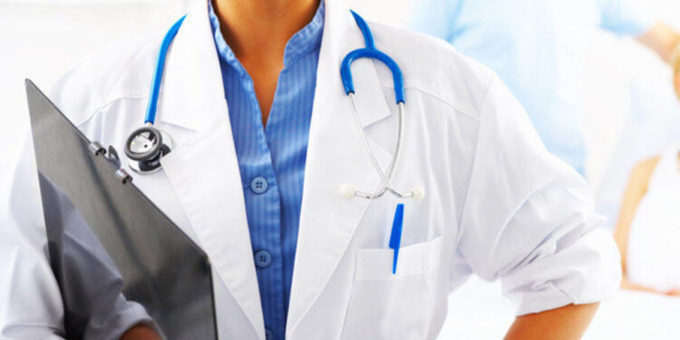 Өрхийн эмнэлгийн дарга ЭМДС-гийн төсвөөс 194 сая төгрөгийг хувийн хэрэгцээндээ зарцуулжээ