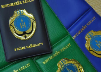 НМХГ-ын хэлтсийн дарга асан Ж.Ганзоригийн хахуульд авсан гэх бренд хувцасны ЖАГСААЛТ…